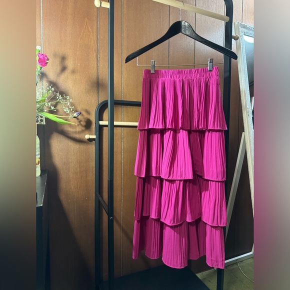 Hot Pink Magenta Ruffled Layered Long Skirt - Picture 2 of 5